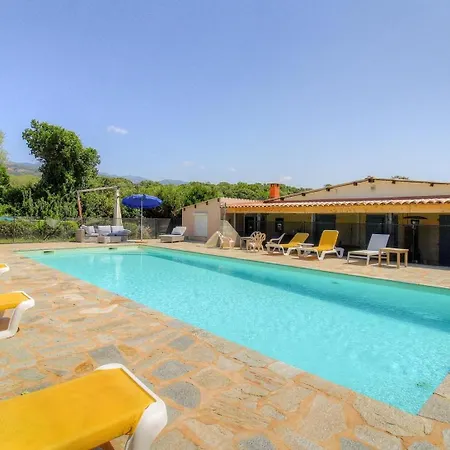 Piscine *