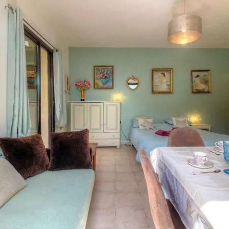 Holiday home Piscine