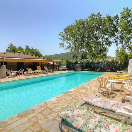 Piscine *